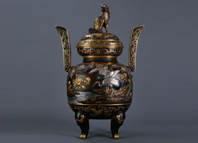 Tiffany-Chrysanthemum-Service